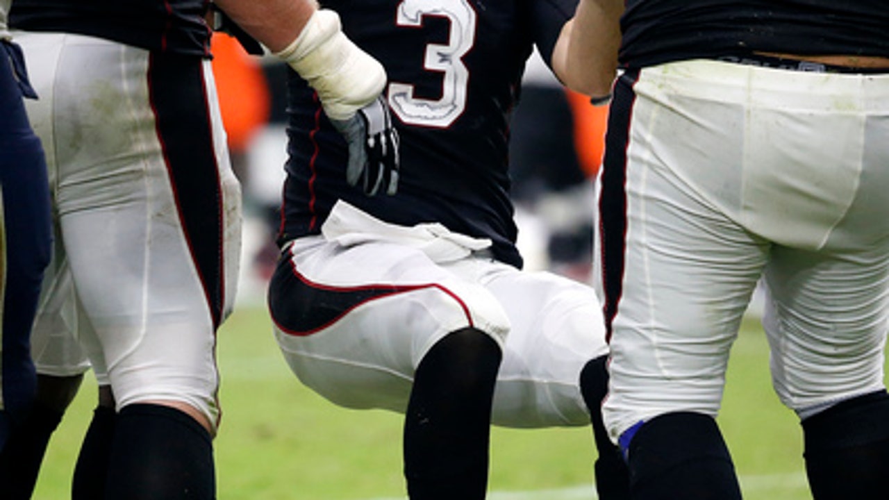 Rams rally late to beat Cardinals 17-13, Palmer hurt